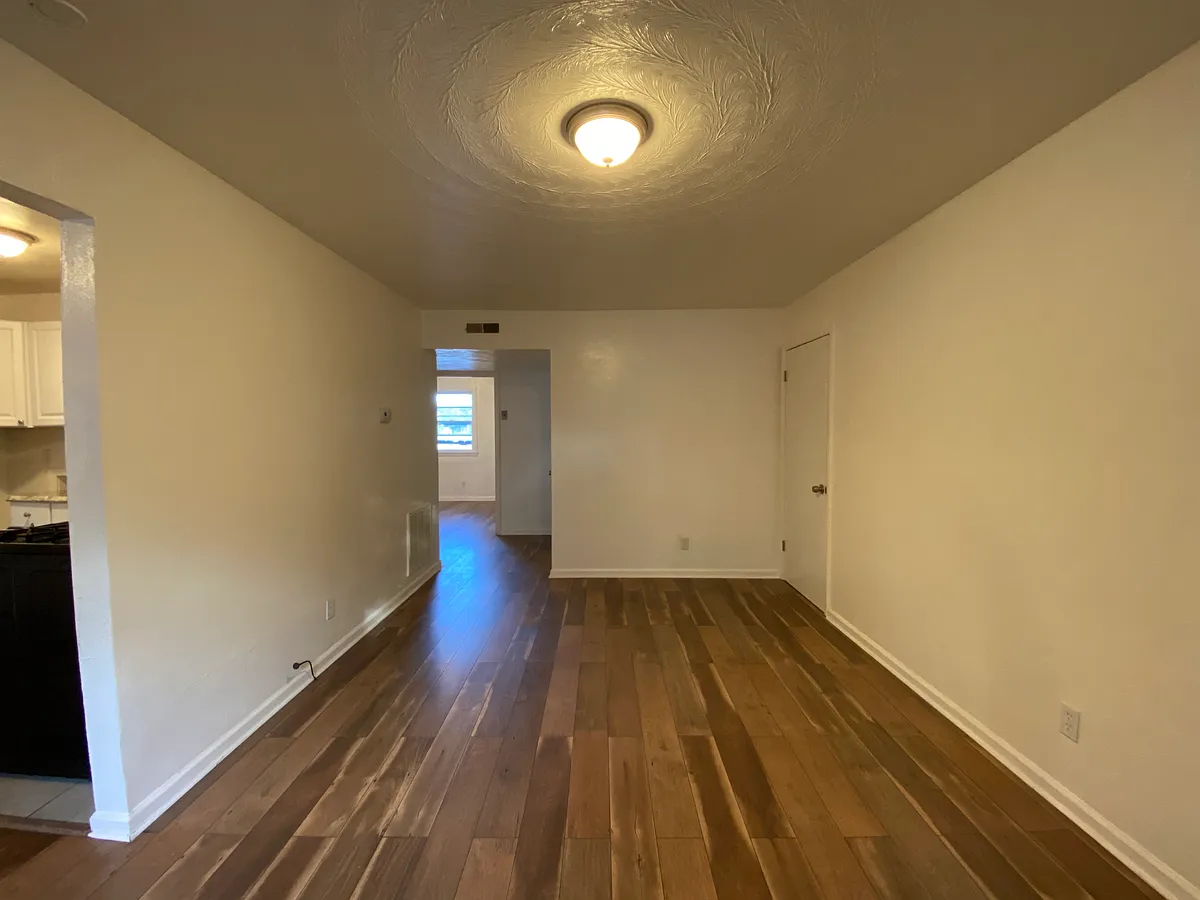 Building Photo - 3016 Omohundro Ave #A