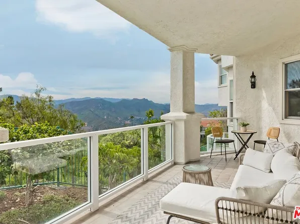 2048 Palisades Dr, Pacific Palisades, CA 90272