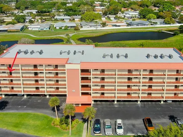 9490 Harbor Greens Way #401-C, Seminole, FL 33776