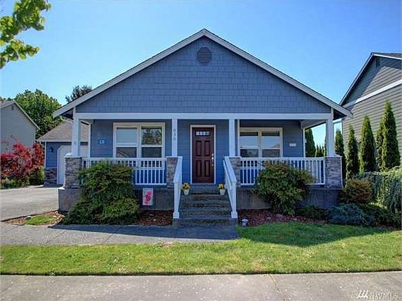 2nd image of 630 Hamlin Pl
