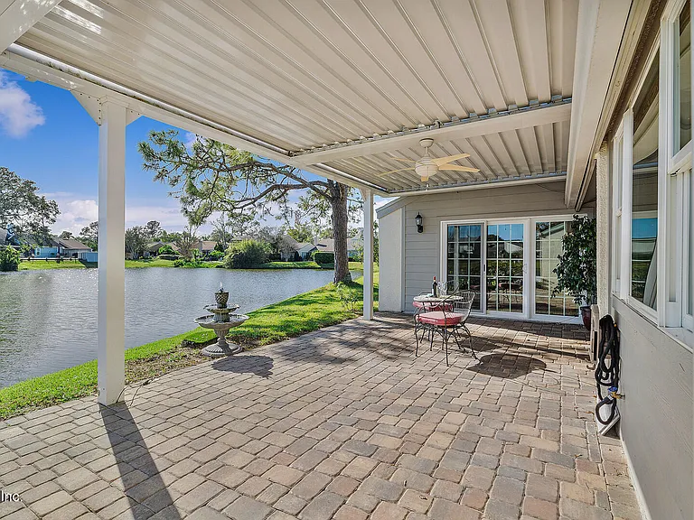 2456 Lorraine Ct — Photo 24