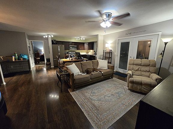 5th image of 104 Meadow Ln N