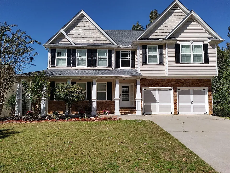 Hemlock Ct