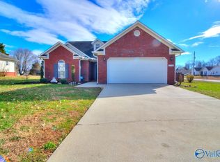 270 Steakley Rd, New Market, AL 35761