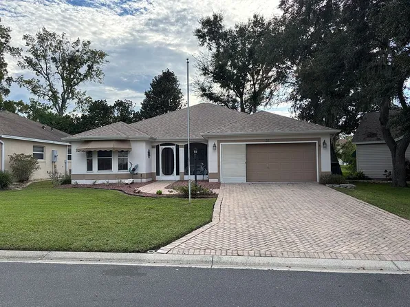 511 Loma Paseo Dr, Lady Lake, FL 32159
