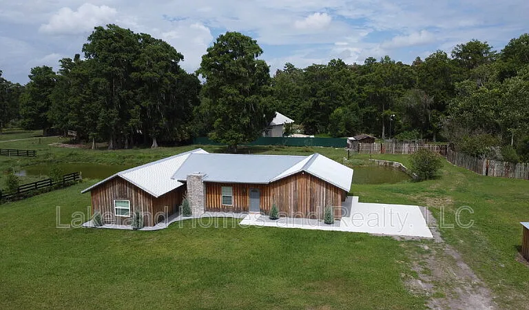 210 Josh Reynolds Rd — Photo 1