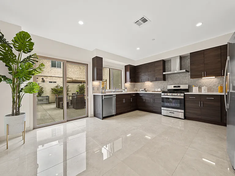 1222 Temple City Blvd #A — Photo 17