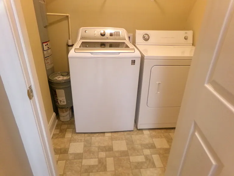 2065 Silvercrest Dr #6-E — Photo 15