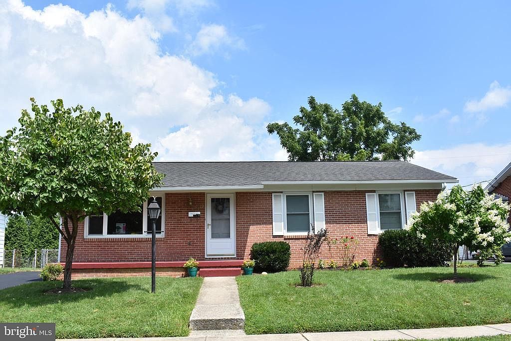 1119 Young Pl, Frederick, MD 21702 Zillow