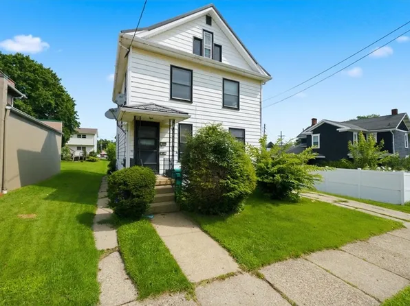 411-413 E Church St, Indiana, PA 15701