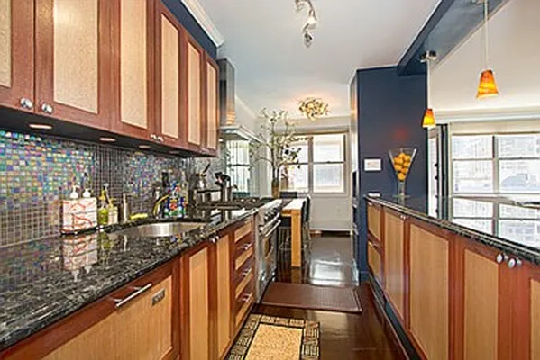 Sold by Raz Realty | media 5
