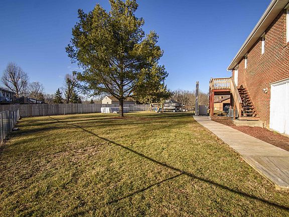 5th image of 5621 Tanglewood Dr