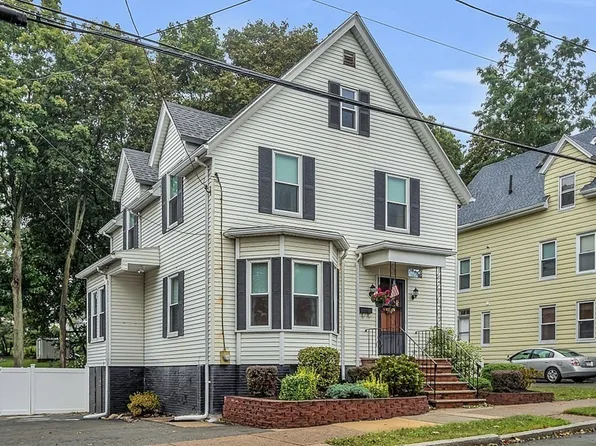 41 Woodlawn St, Lynn, MA 01904