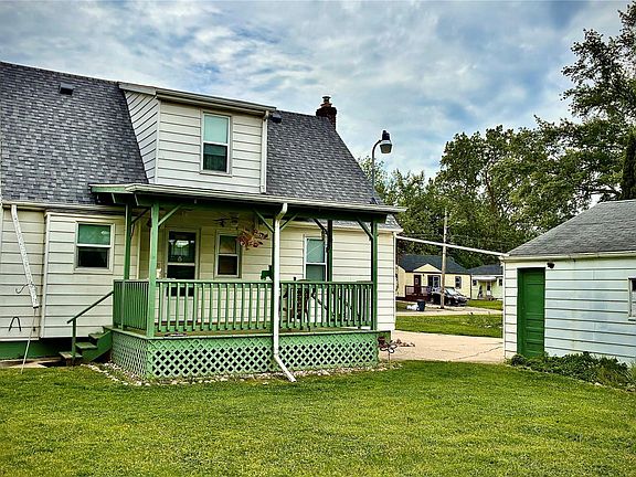 4th image of 1417 Proper Ave