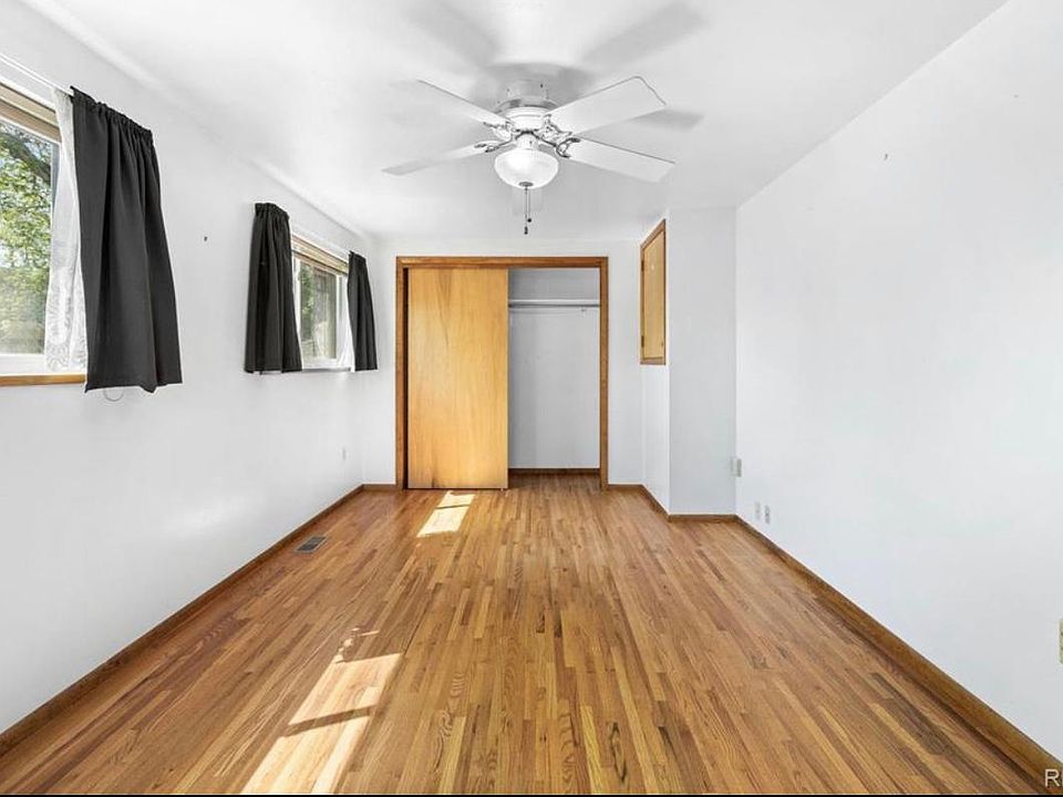 1st image of 2120 N Newton St