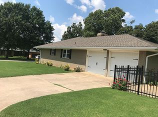 5855 S Lakewood Ave, Tulsa, OK 74135