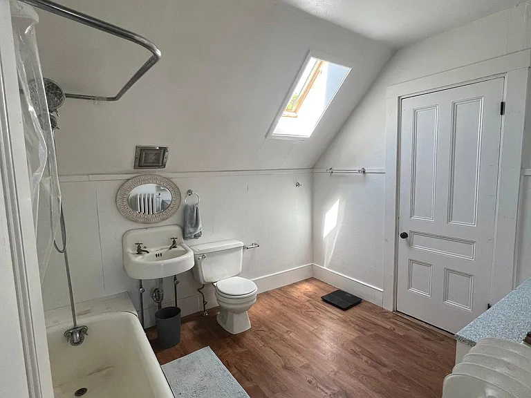 683 State St #3 — Photo 6