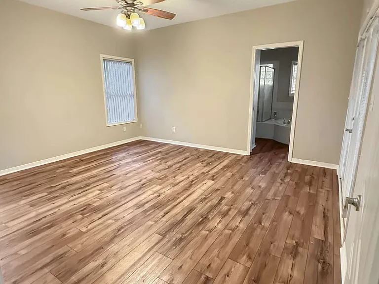 404 Buxton Way — Photo 7
