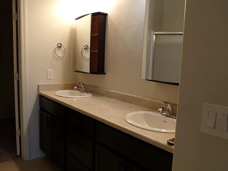 844 Tiablanca Rd — Photo 9