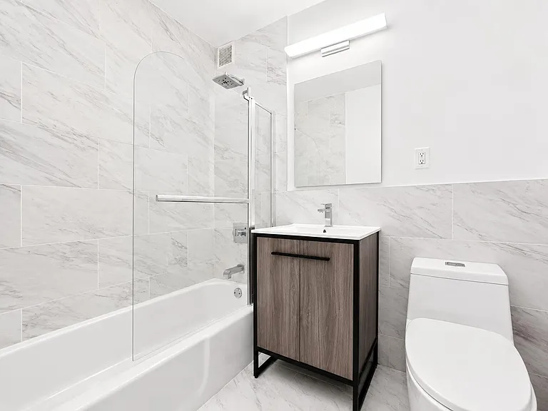 1735 York Ave #23F — Photo 7