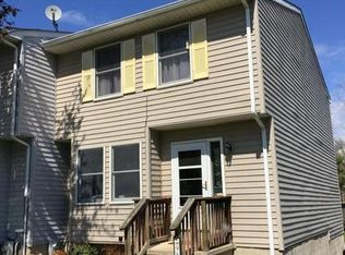 986 Sugar Maple St, Hampstead, MD 21074