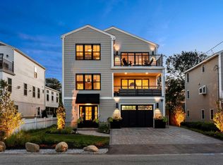 82 Kings Hwy, Hampton, NH 03842