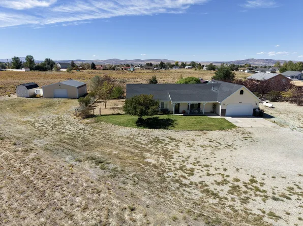 455 Blakeland Dr, Spring Creek, NV 89815