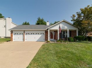 2296 Delaware Dr, Saint Charles, MO 63303