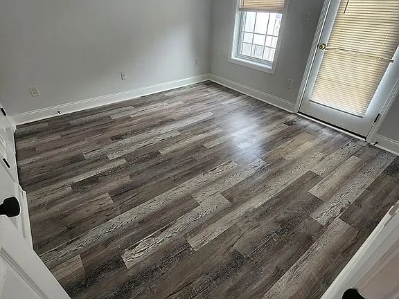 4th image of 29 Washington Ave #2