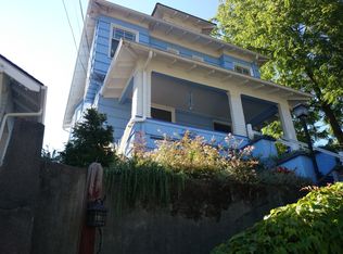 6813 16th Ave NE, Seattle, WA 98115