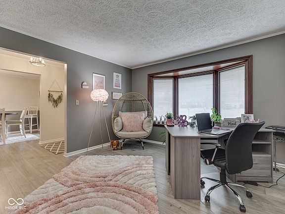 5th image of 224 N Peterman Rd