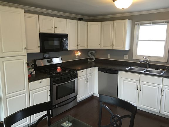 3rd image of 3508 Woldhaven Dr