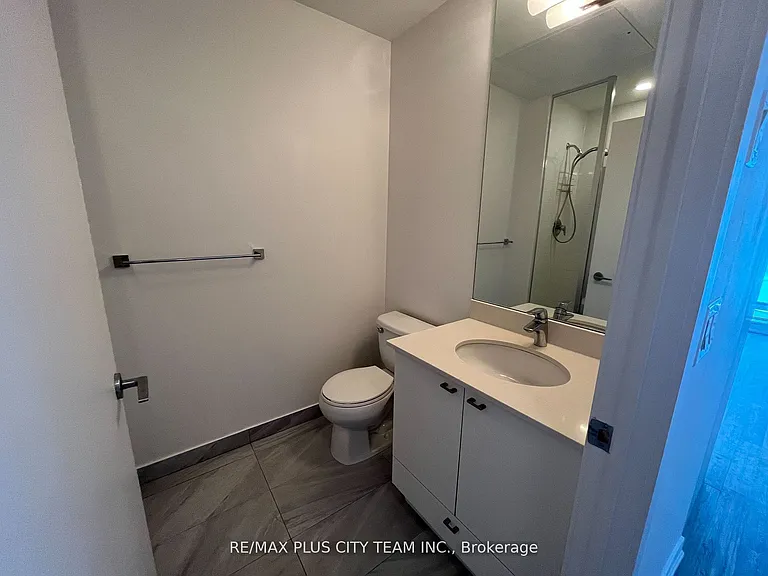 51 E Liberty St #1116 — Photo 8