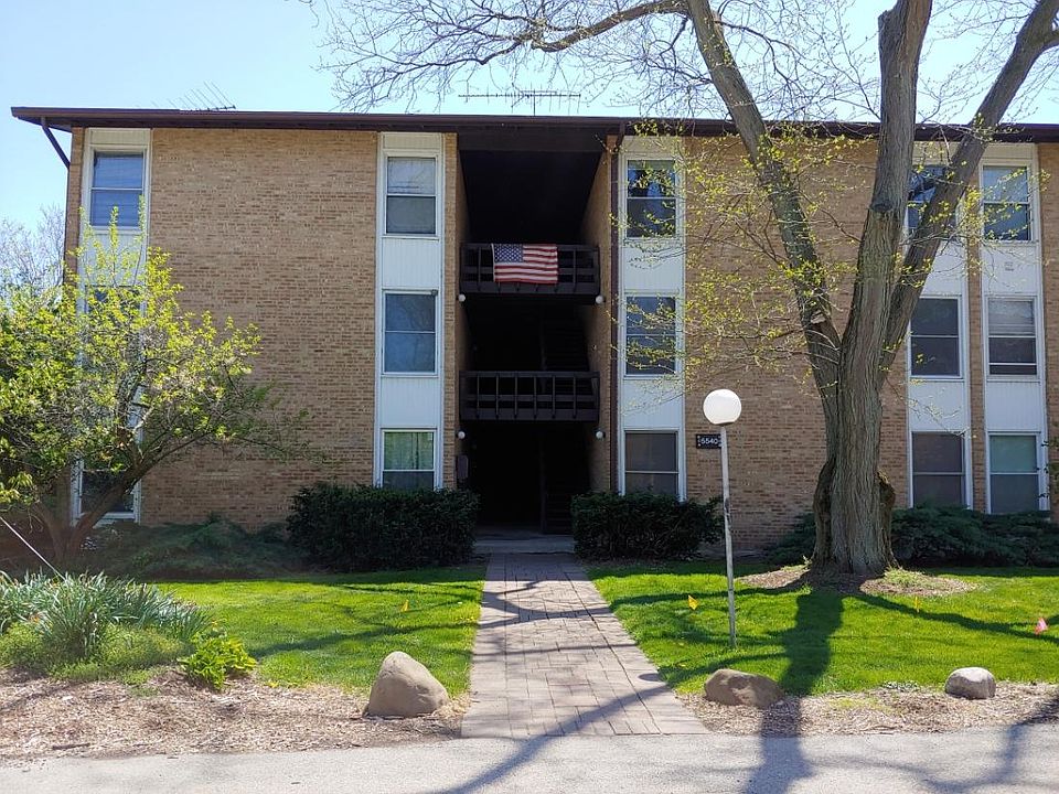 1st image of 5540 E Lake Dr APT F