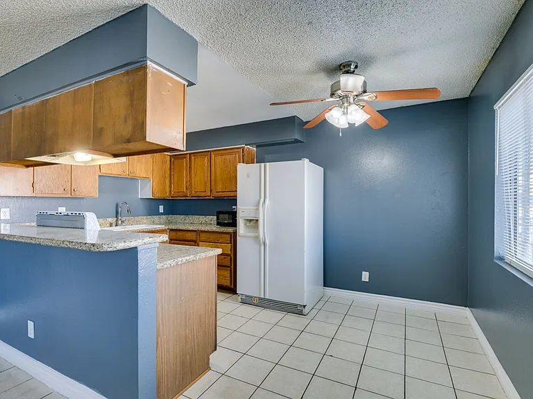 1641 N Lamont St #C — Photo 20