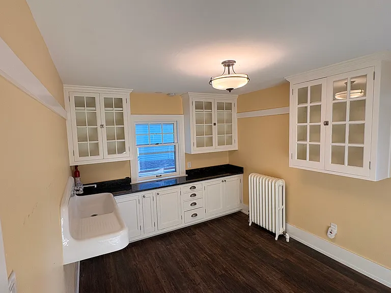 738 S Jackson St — Photo 6