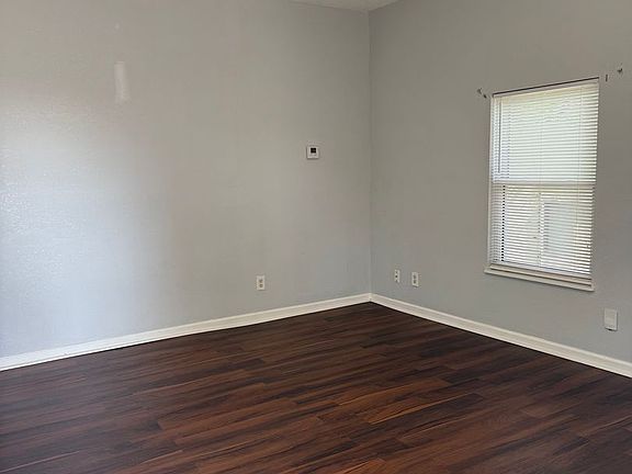 2nd image of 911 Burgess Ave