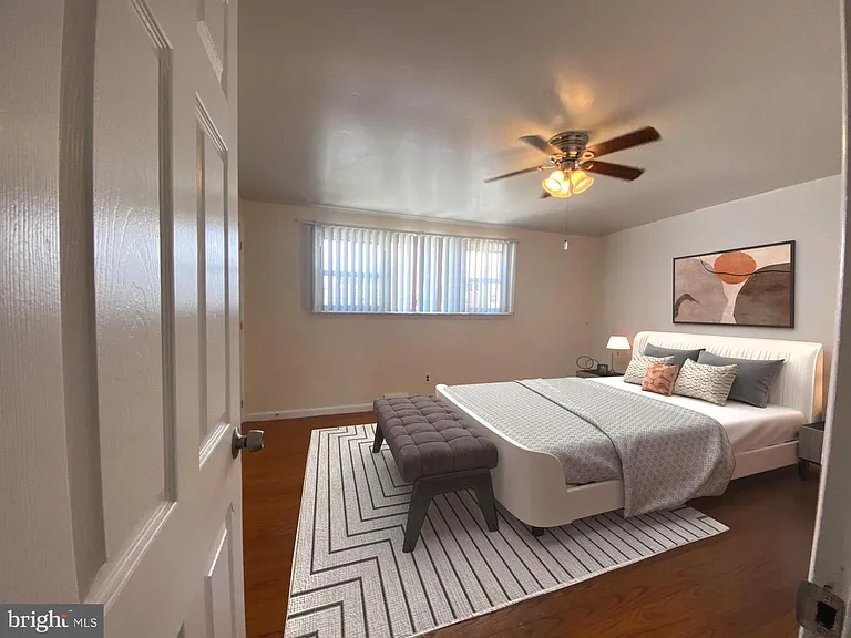 12673 Biscayne Dr — Photo 6