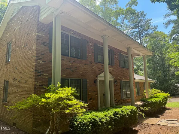 2645 Umstead Rd, Durham, NC 27712
