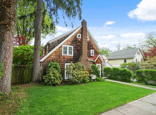 8 Maple St, Irvington, NY 10533