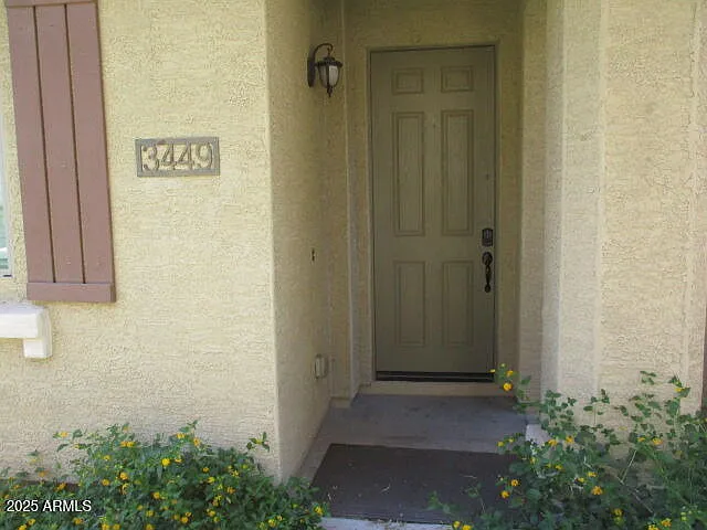 3 bed, 2.5 bath, 1687 sqft, $2,175 — Photo 2