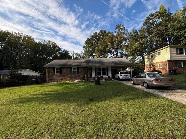 4116 Farmbrooke Dr, Greensboro, NC 27407