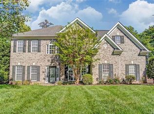 3514 Cameron Creek Dr, Matthews, NC 28104