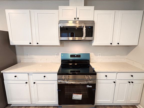 5th image of 4936 Leinbach Dr #B