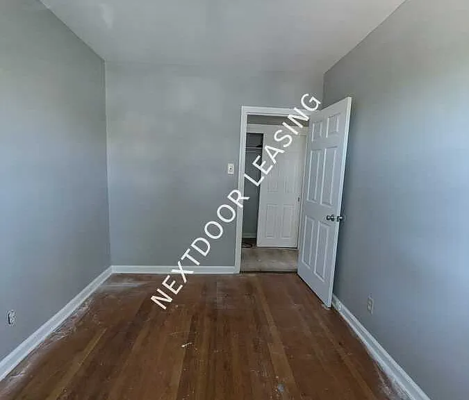 119 Hobart Ave #4M — Photo 4