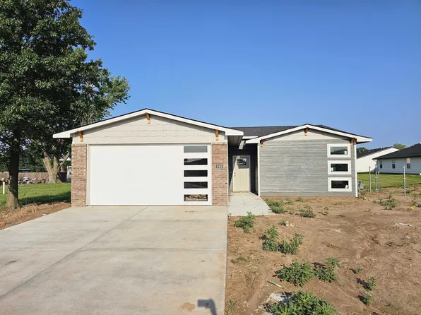 945 N Arrowhead St, Clearwater, KS 67026