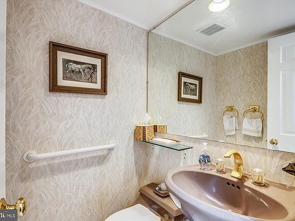 4th image of 12416 Willow Green Ct