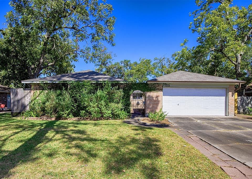 1st image of 1012 Pecan Drive