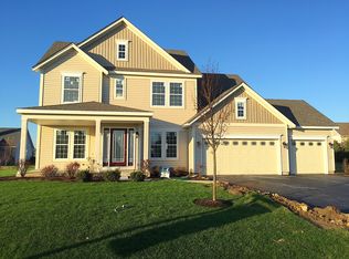 524 Prairie View Rd, Williams Bay, WI 53191