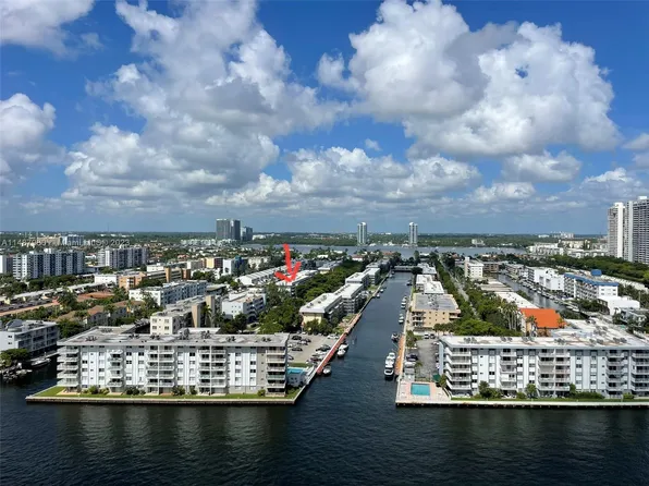 3750 NE 169th St APT 210, North Miami Beach, FL 33160